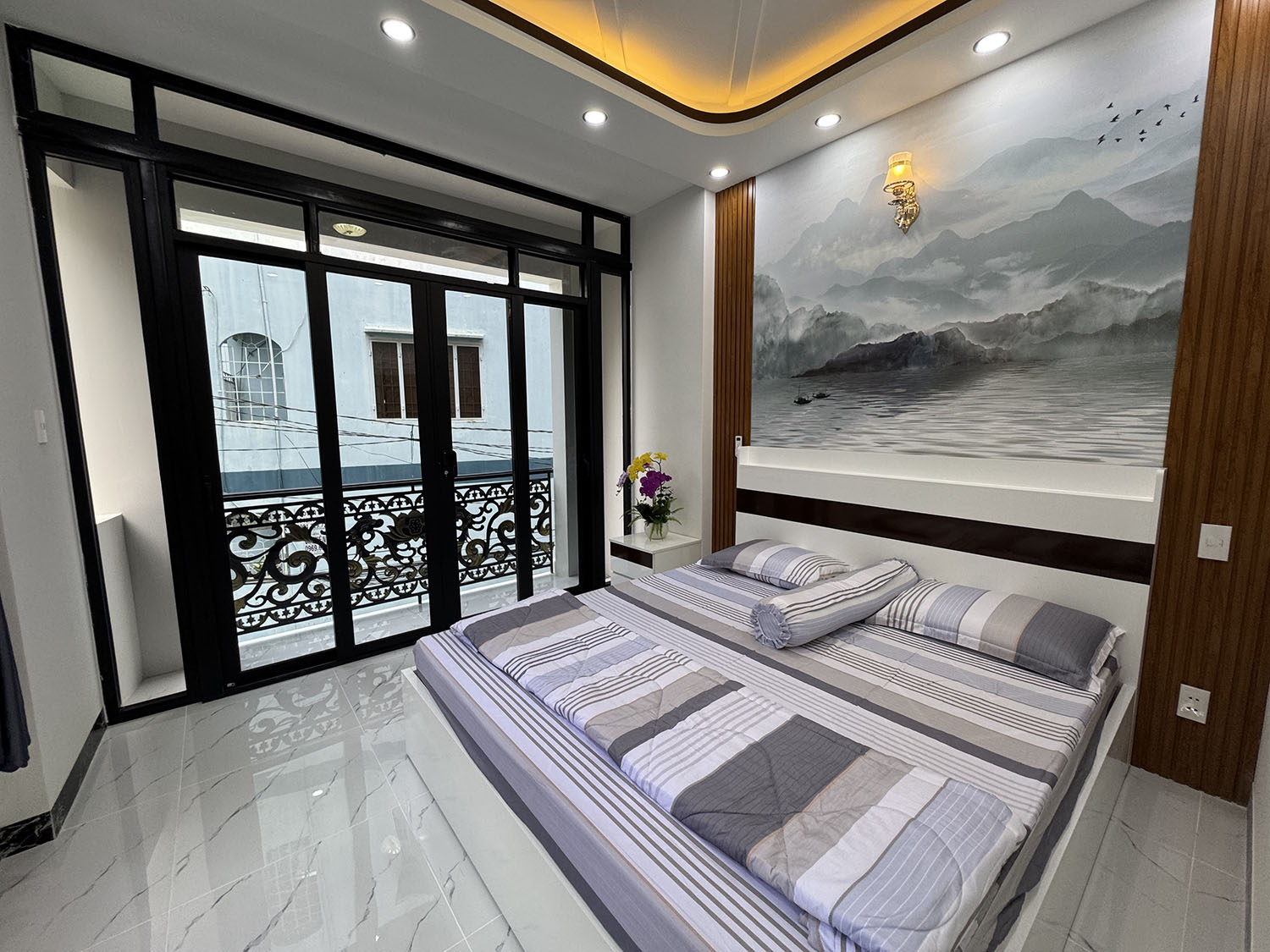 Tuyệt phẩm 3lầu full nội thất cao cấp (xây ở) hẻm ôtô 7 chỗ đổ trong nhà khu VIP Nguyễn Thượng Hiền